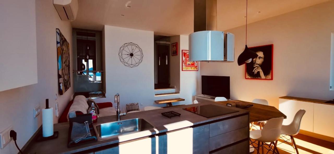 Magnifique Duplex Vue Mer Ментона Екстериор снимка
